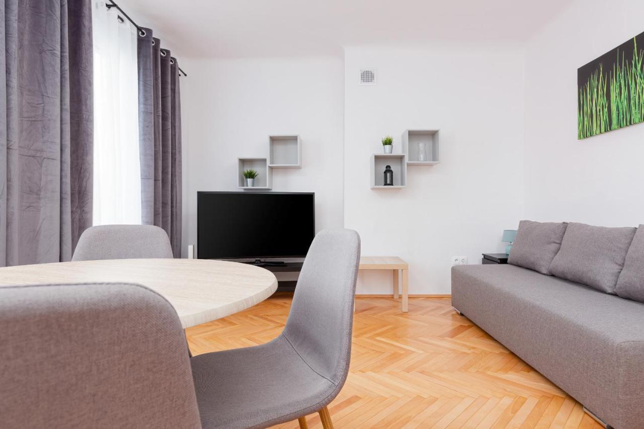Kamienica Stanislawa Augusta Warszawa By Noclegi Renters Bagian luar foto