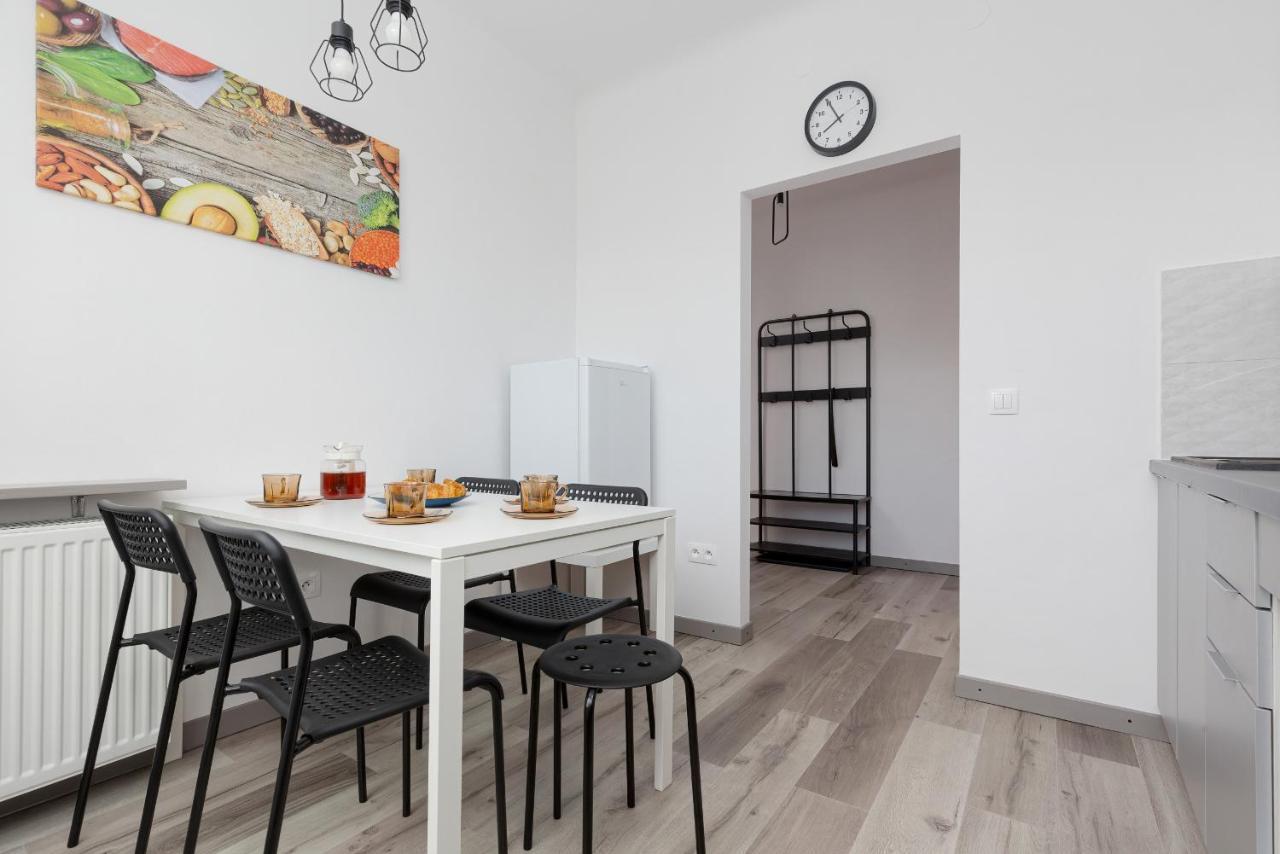 Kamienica Stanislawa Augusta Warszawa By Noclegi Renters Bagian luar foto