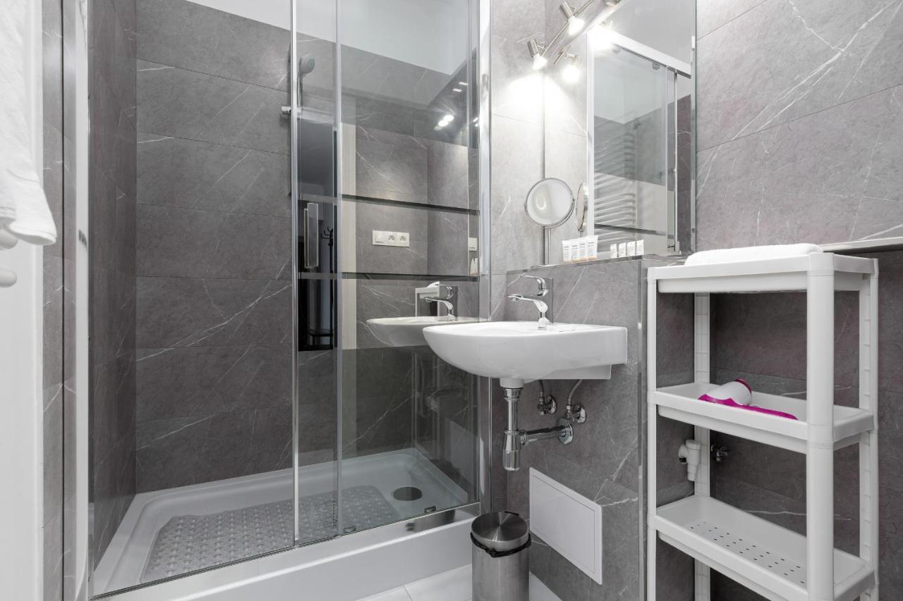 Kamienica Stanislawa Augusta Warszawa By Noclegi Renters Bagian luar foto
