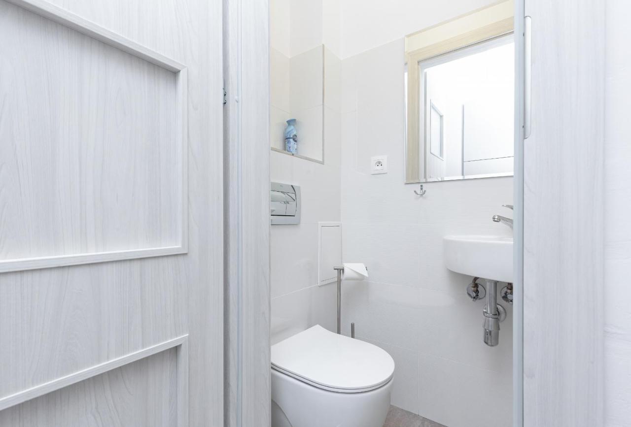 Kamienica Stanislawa Augusta Warszawa By Noclegi Renters Bagian luar foto